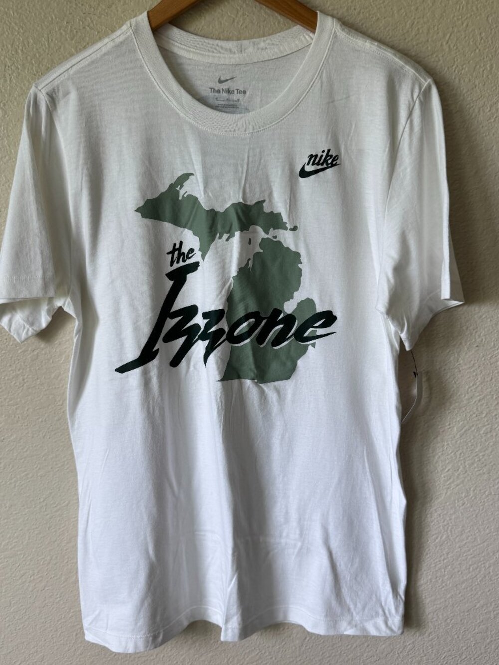Nike 22 MSU Basketball T-Shirt The Izzone MSU Mens Size Med New Spartan Sports